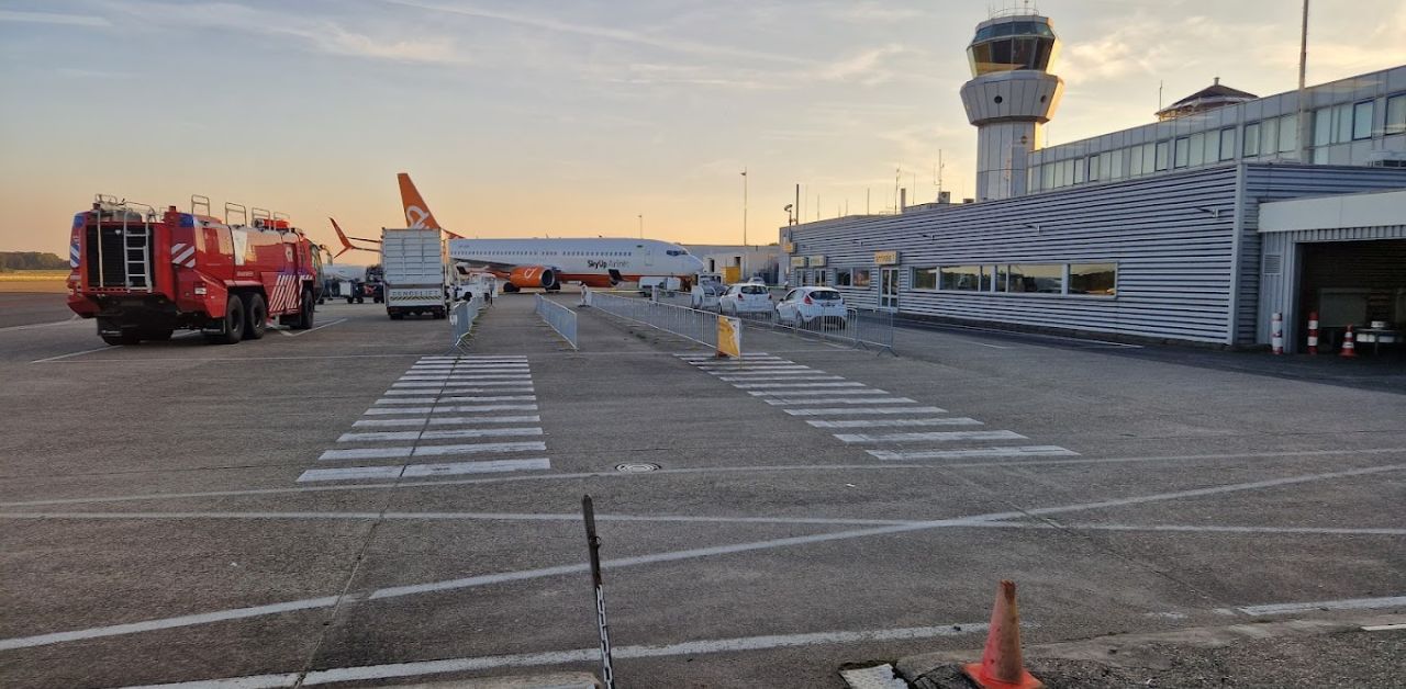 Ryanair MST Airport Terminal